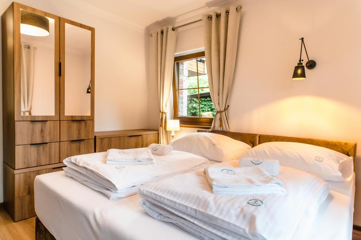 Apartamenty Kapitanskie Oława Exteriör bild